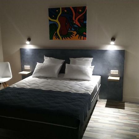 Cote Chambre Hyeres Exterior photo